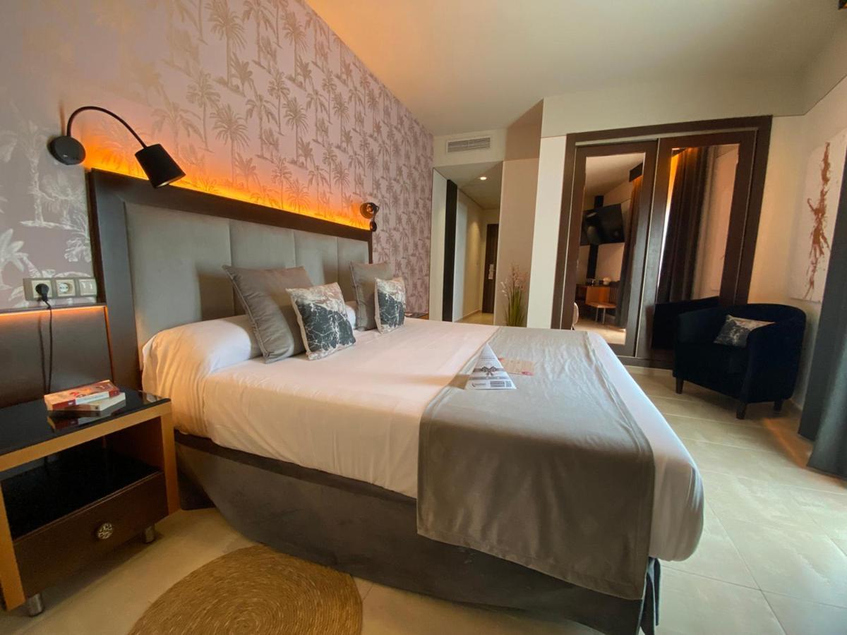 On Aleta Room Designed For Adults Almuñécar Kültér fotó